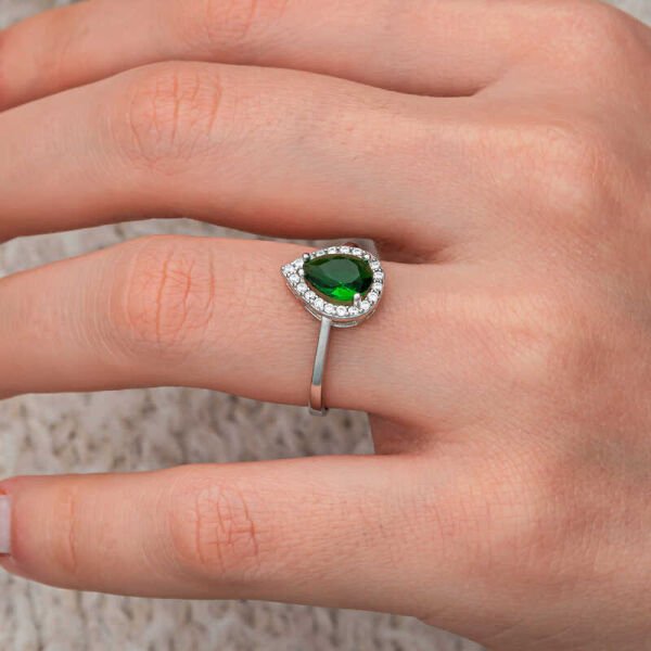 Gümüş Damla Zümrüt Taşlı Kadın Yüzük