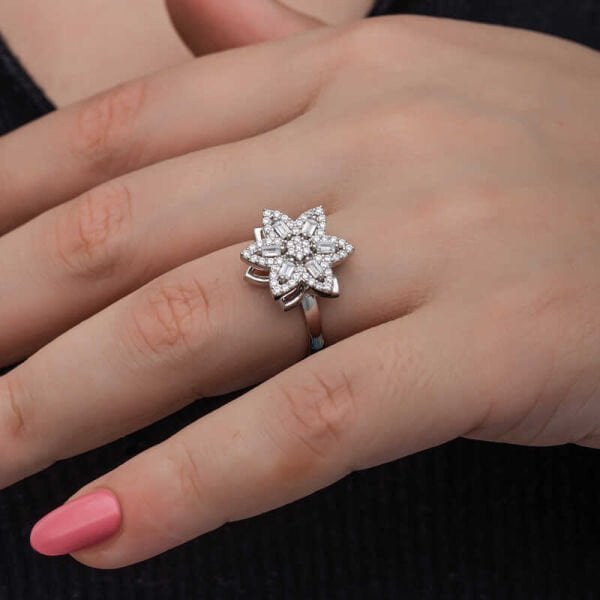 Gümüş Ayarlanabilir Yıldız Baget Taşlı  Dönen Stres Kadın Yüzük