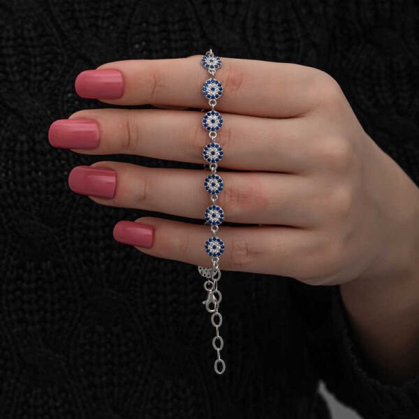 Gümüş Nazar Boncuklu Kadın Bileklik