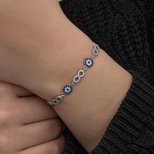 Gümüş Nazar Boncuklu Sonsuzluk Kadın Bileklik