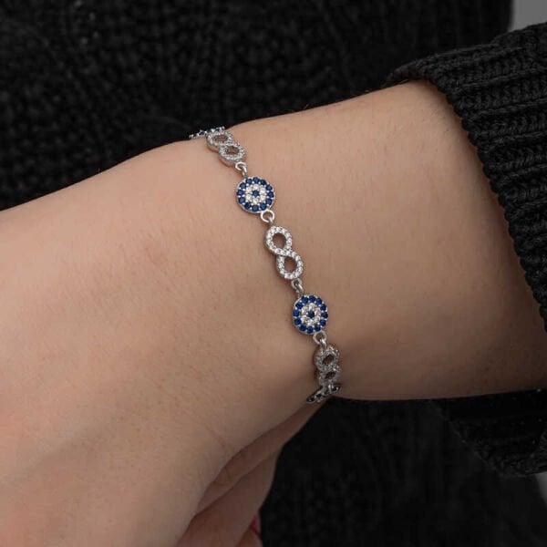 Gümüş Nazar Boncuklu Sonsuzluk Kadın Bileklik