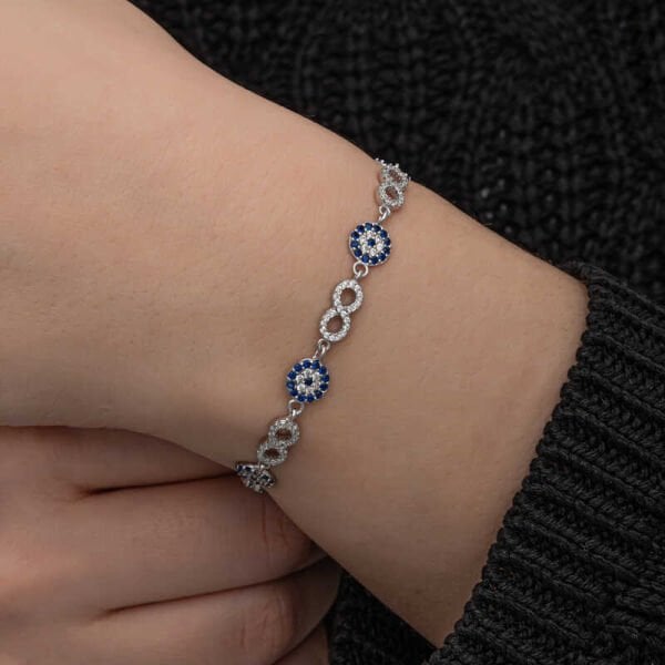 Gümüş Nazar Boncuklu Sonsuzluk Kadın Bileklik