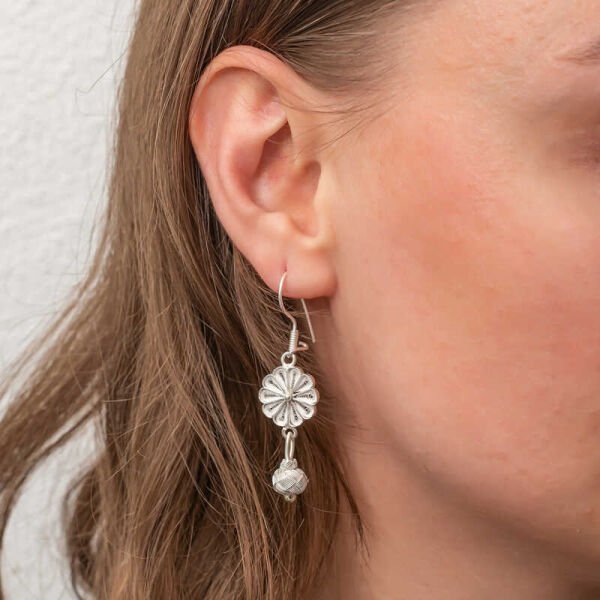 Gümüş Sallantılı Trabzon Kazaz Kadın Küpe