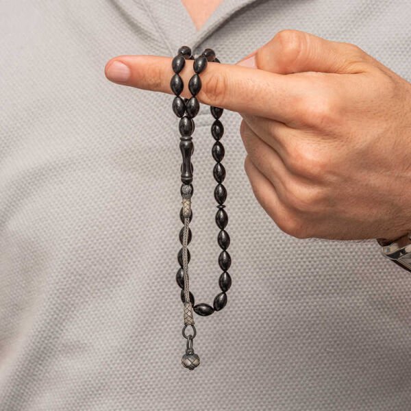 Gümüş Kazaz Püsküllü Siyah Sıkma Kehribar Tesbih