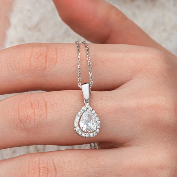 Gümüş Damla Beyaz Zirkon Taşlı Kadın Kolye