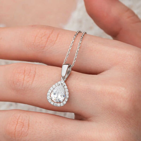 Gümüş Damla Beyaz Zirkon Taşlı Kadın Kolye