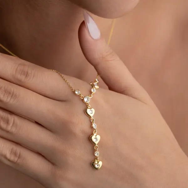 Gümüş Kalbe Giden Yol Zarif Kadın Kolye