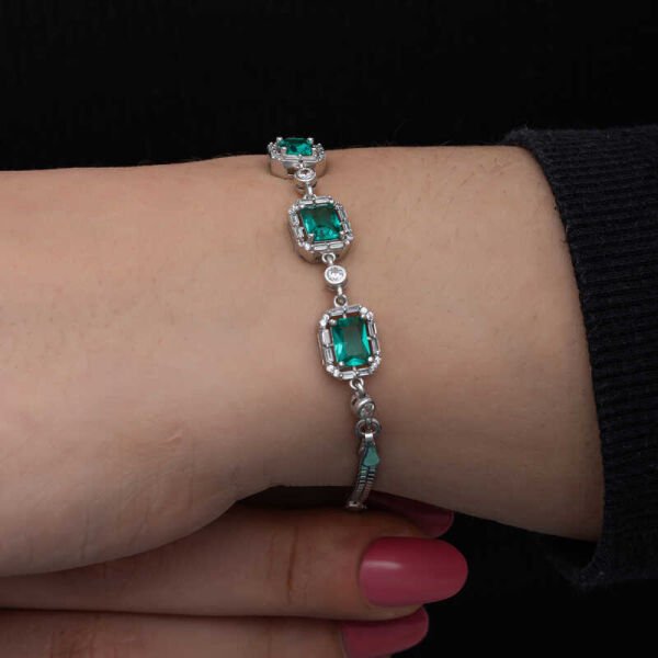 Gümüş Baget Yeşil Taşlı Kadın Bileklik